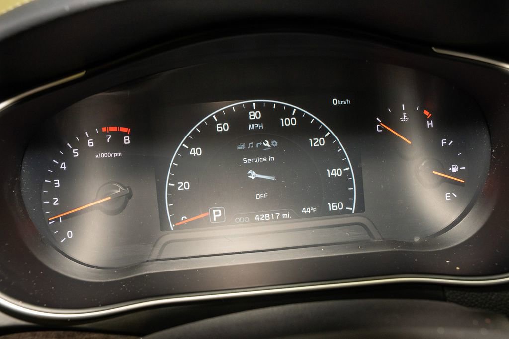 Used 2014 Kia Cadenza Premium w/ Luxury Package image 19