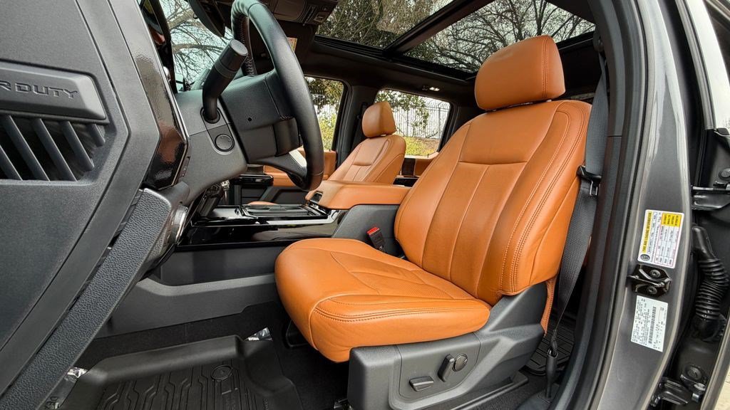Used 2022 Ford F250 Lariat w/ Black Appearance Package AWD/4WD image 15