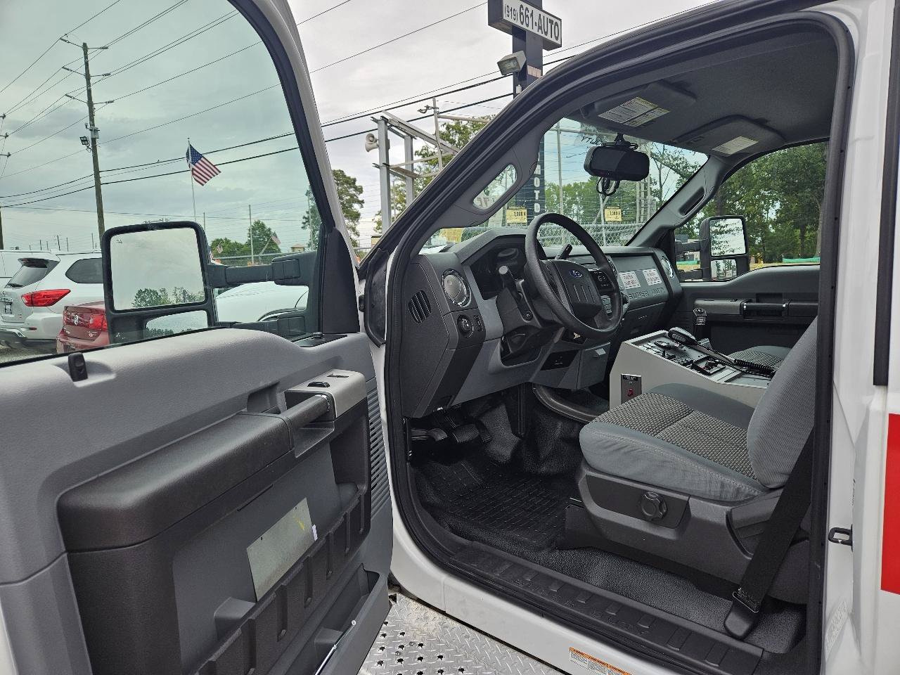Used 2013 Ford F450 XLT w/ Ambulance Preparation Pkg RWD image 9