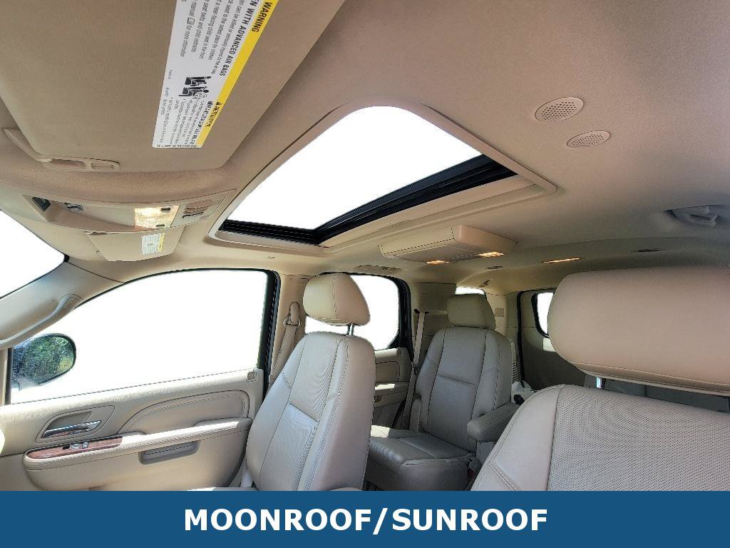 Used 2014 Cadillac Escalade Premium AWD/4WD image 8
