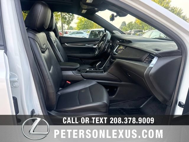 Used 2023 Cadillac XT5 Sportv w/ Technology Package AWD/4WD image 13