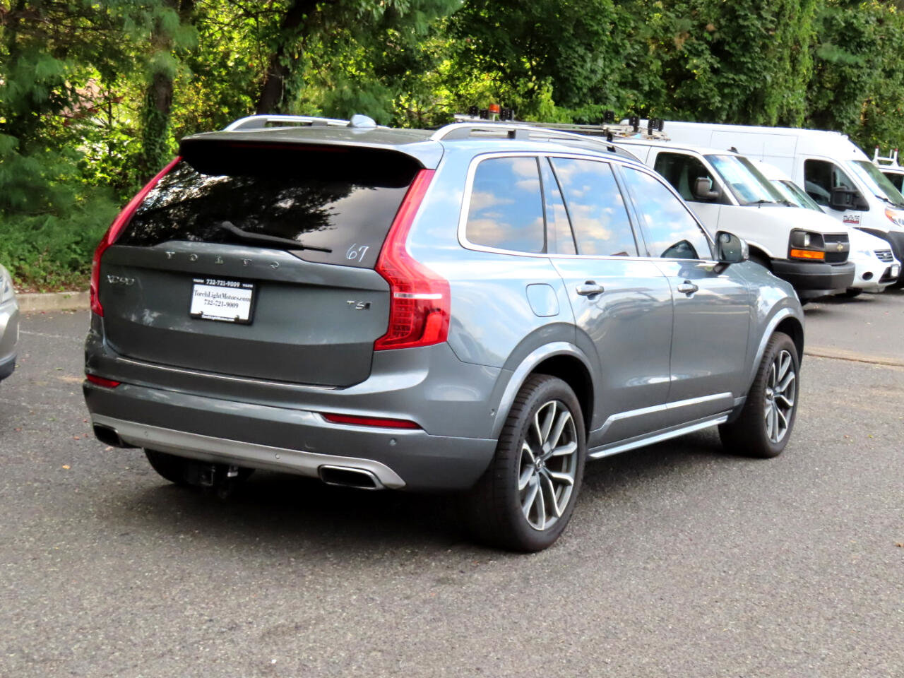 Used 2018 Volvo XC90 T6 Momentum w/ Convenience Package image 5