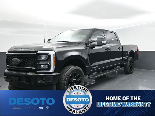 New 2026 Ford F250 Lariat w/ Black Appearance Package image 4