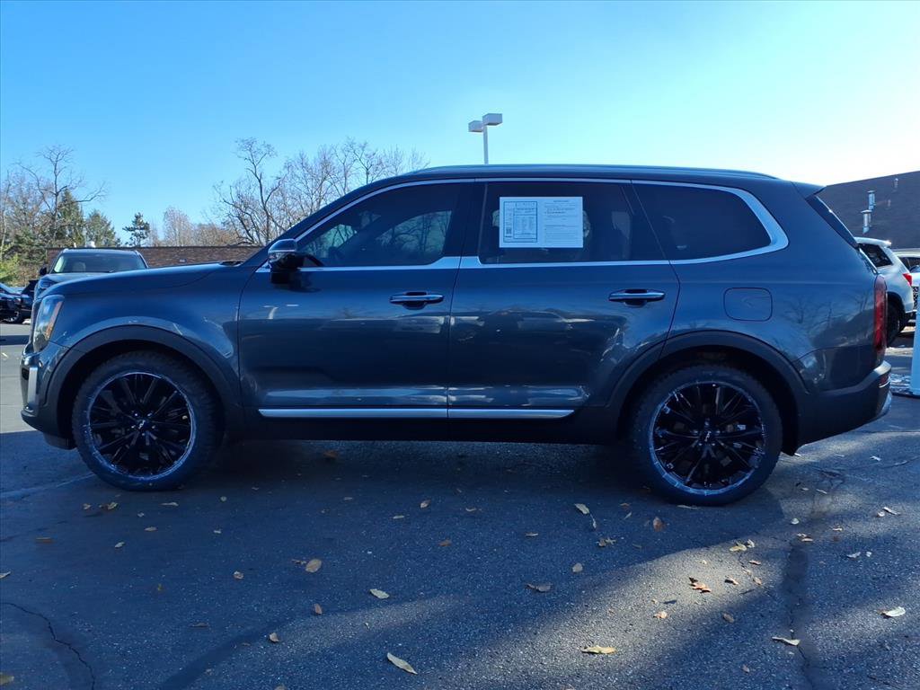 Used 2022 Kia Telluride SX w/ SX Prestige Package image 4