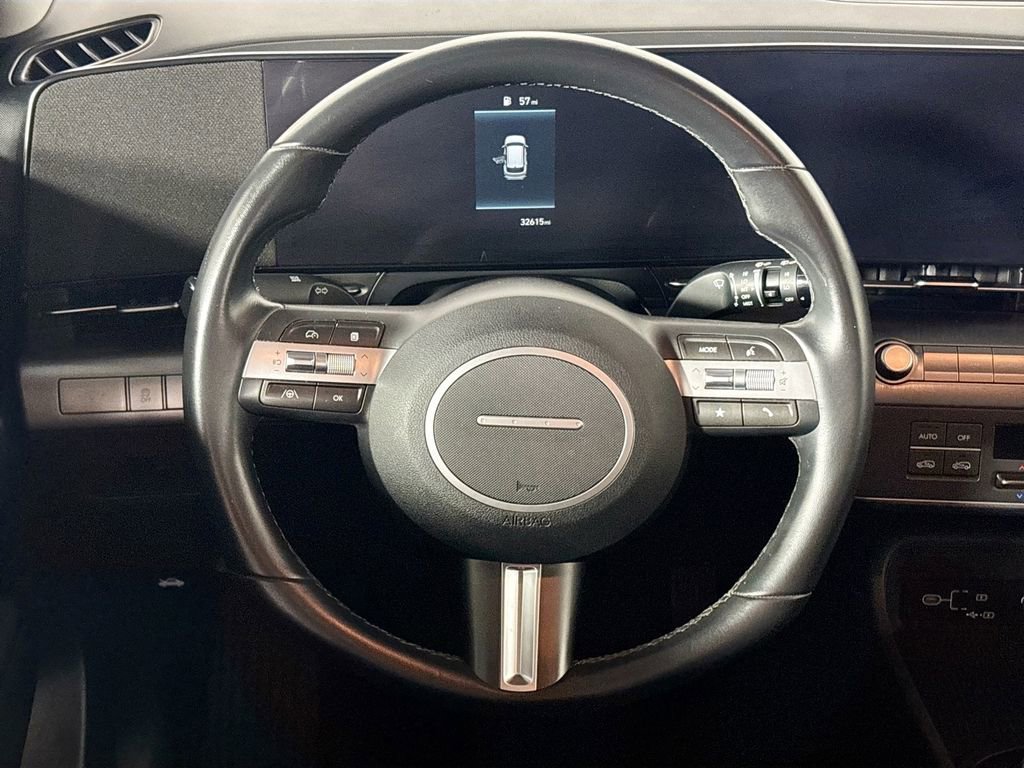 Used 2025 Hyundai Kona SEL image 13