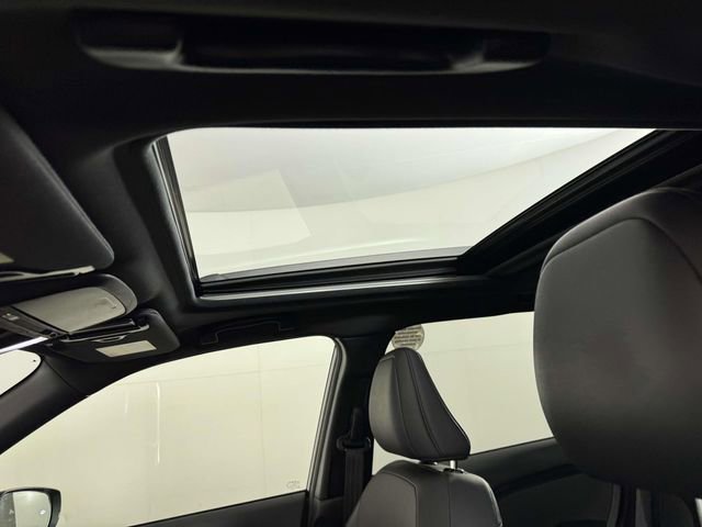 Certified 2025 Subaru Forester Limited image 30