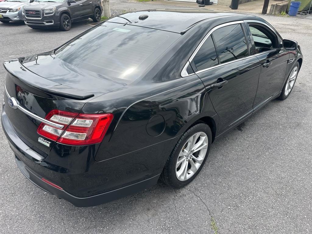 Used 2013 Ford Taurus SHO image 6