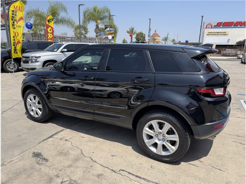 Used 2018 Land Rover Range Rover Evoque SE AWD/4WD image 56