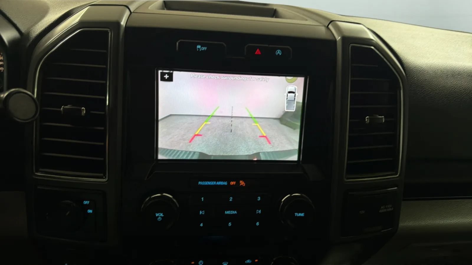 Used 2019 Ford F150 XLT w/ Equipment Group 302A Luxury RWD image 14