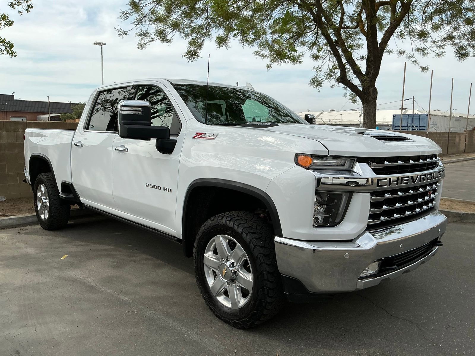 Used 2022 Chevrolet Silverado 2500 LTZ w/ LTZ Premium Package image 1
