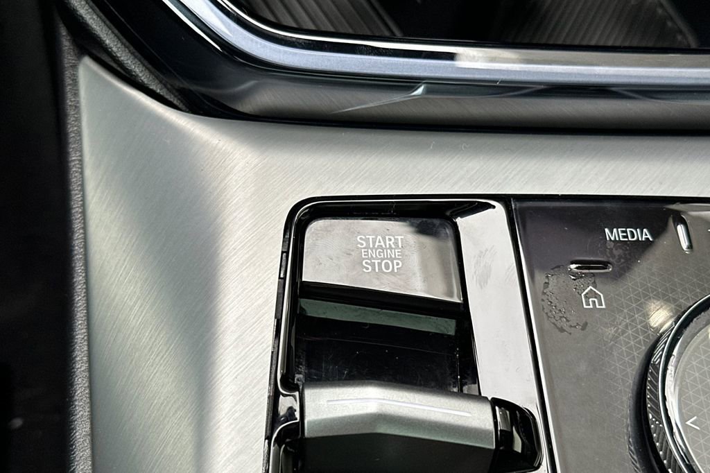 Used 2025 BMW X3 M50 image 22