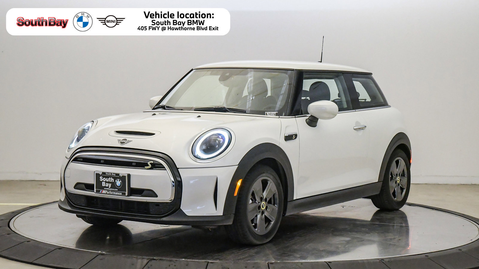 Certified 2024 MINI Cooper SE FWD image 1