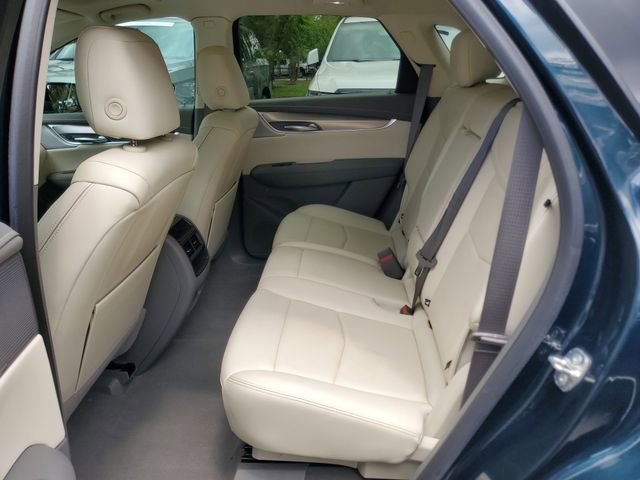 Certified 2024 Cadillac XT5 Premium Luxury w/ Technology Package FWD image 11