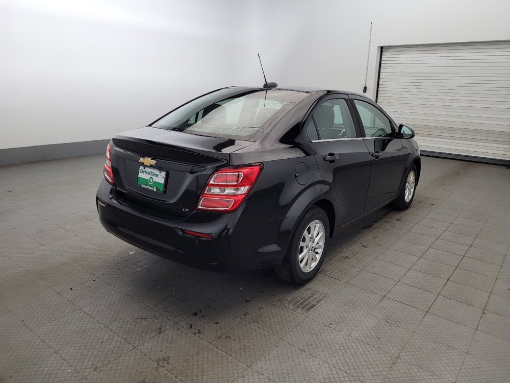 Used 2019 Chevrolet Sonic LT w/ Convenience Package FWD image 9