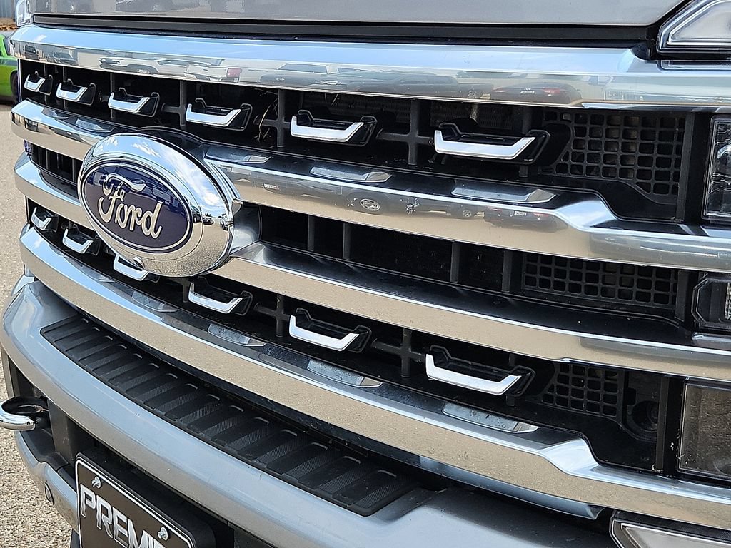 Used 2024 Ford F350 Platinum w/ FX4 Off-Road Package AWD/4WD image 14