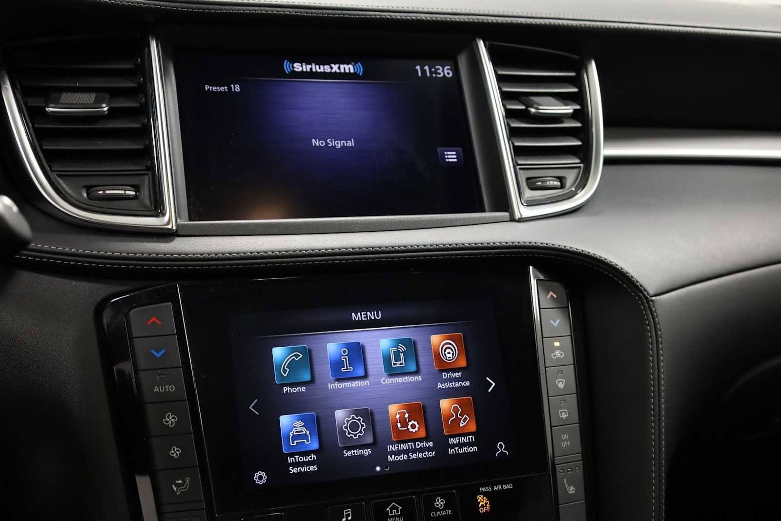 Used 2021 INFINITI QX50 Luxe w/ Appearance Package image 29