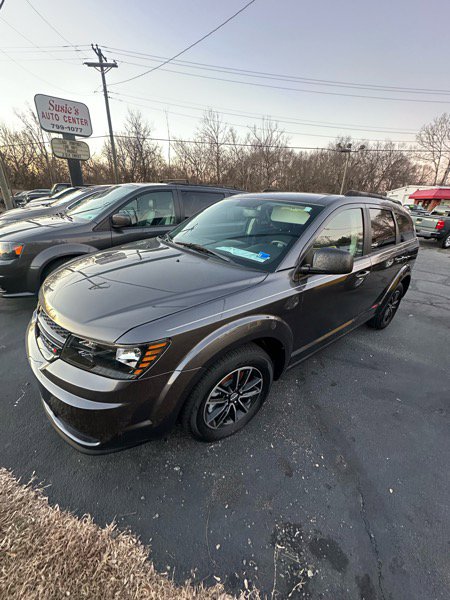 Used 2017 Dodge Journey SE w/ Flexible Seating Group image 3