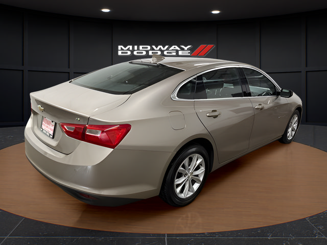 Used 2023 Chevrolet Malibu LT w/ Driver Confidence Package FWD image 4