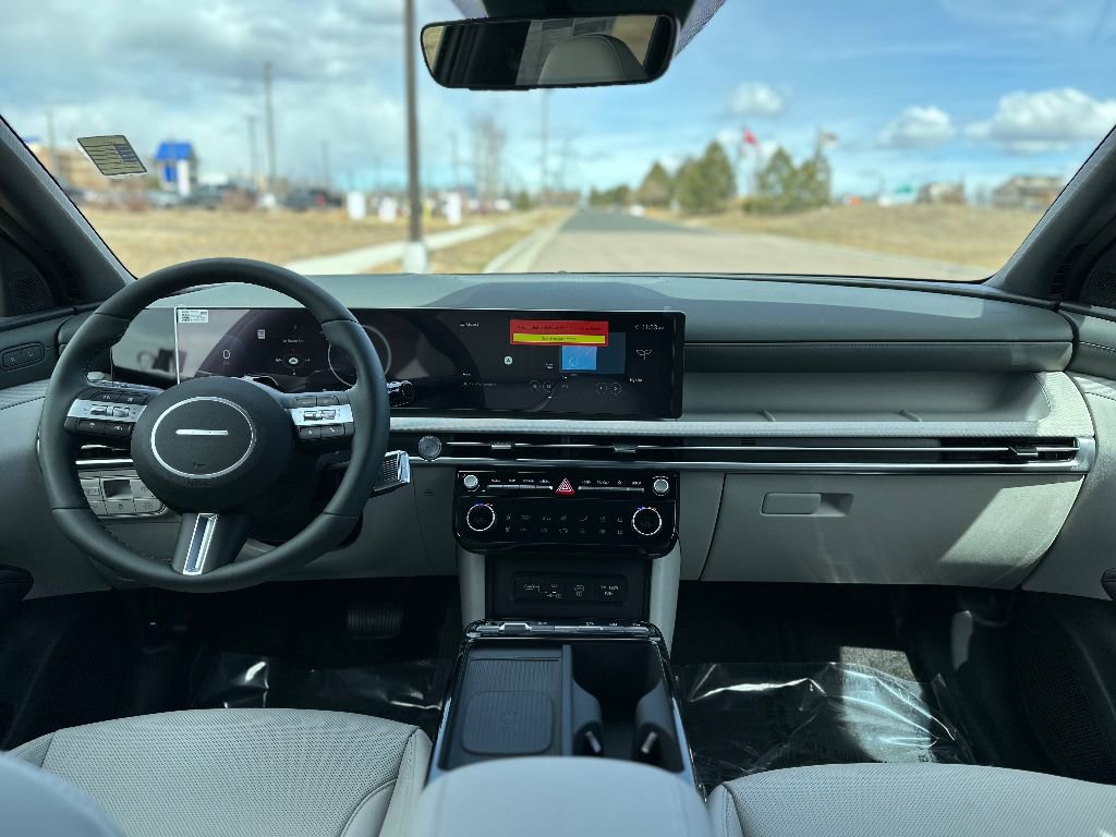 New 2025 Hyundai Tucson Limited image 10