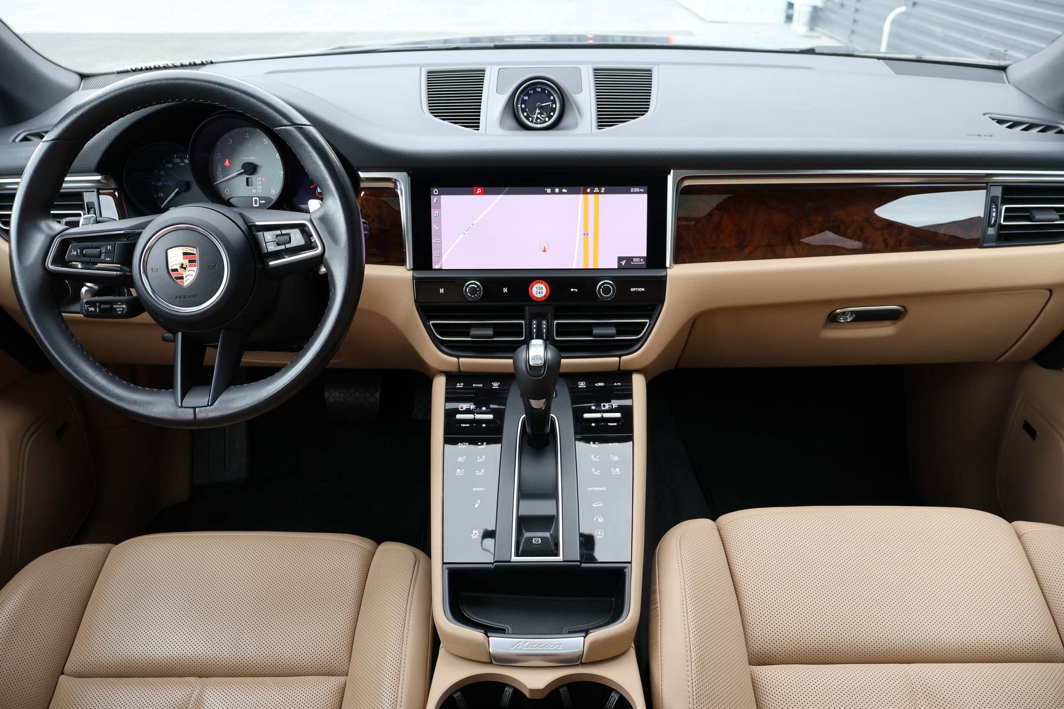 Certified 2023 Porsche Macan S image 23