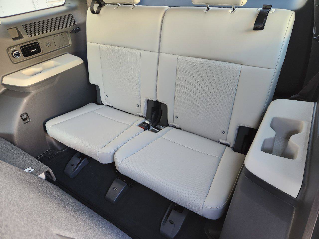 New 2026 Hyundai Santa Fe SEL FWD image 29