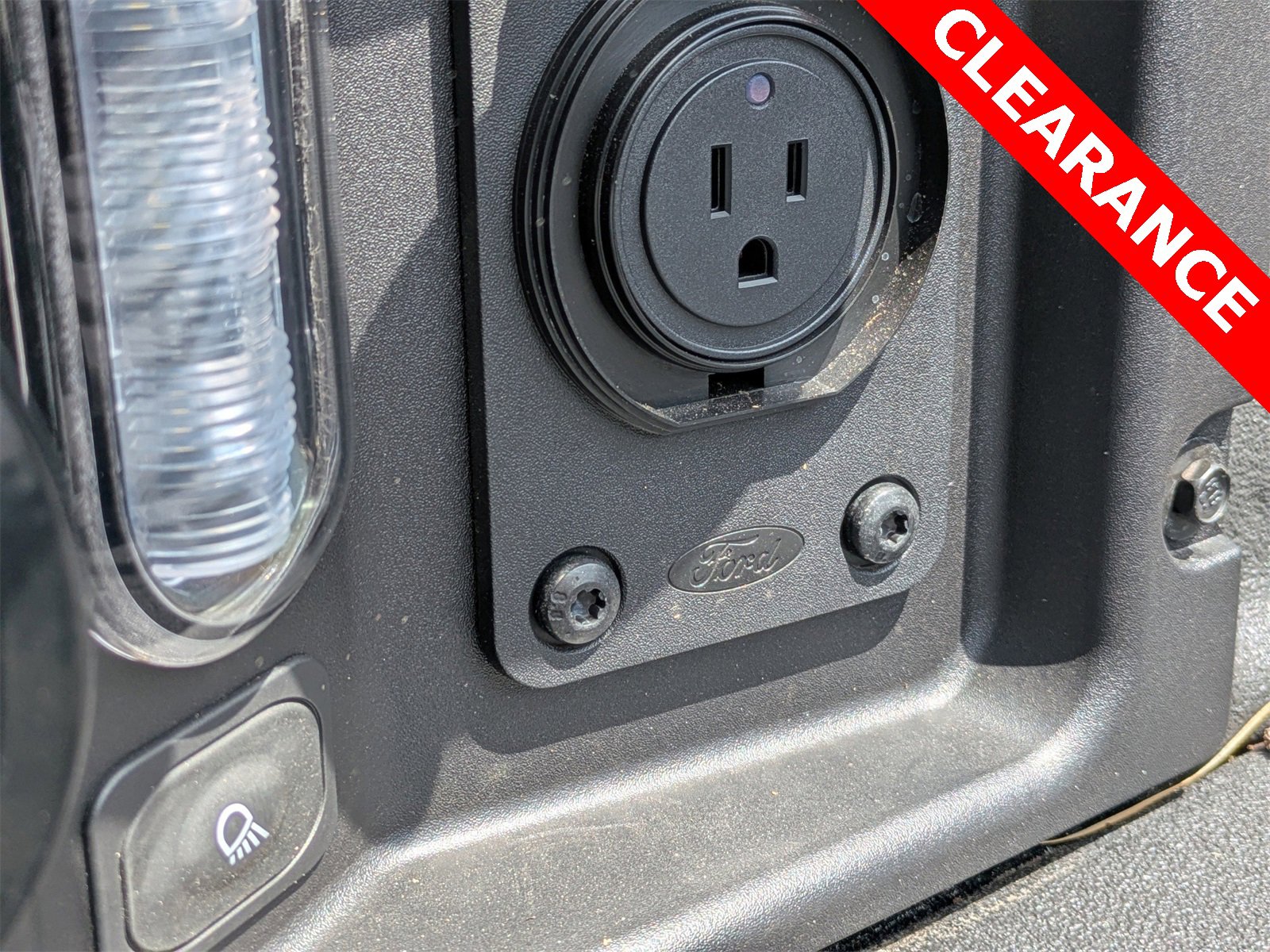 New 2025 Ford Maverick Tremor image 13