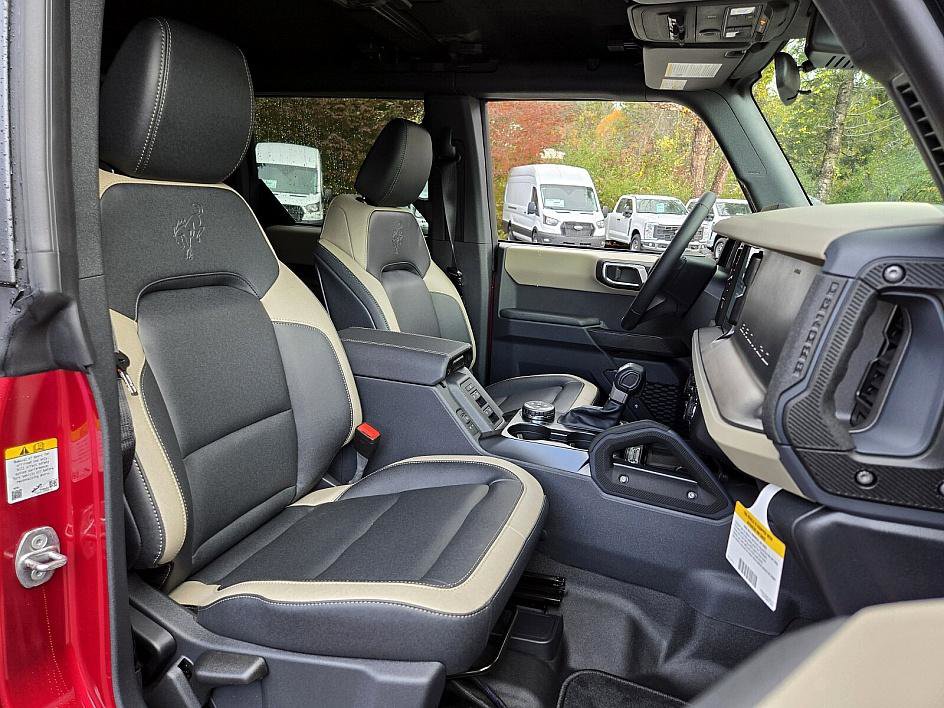 New 2025 Ford Bronco Big Bend w/ Black Diamond Package AWD/4WD image 17