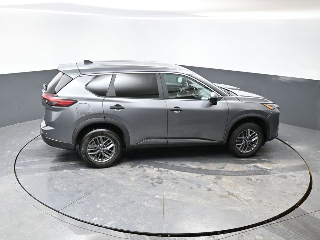 Used 2024 Nissan Rogue S image 41