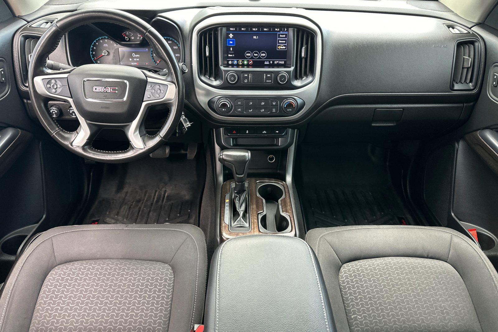Used 2020 GMC Canyon SLE w/ Elevation Edition image 14