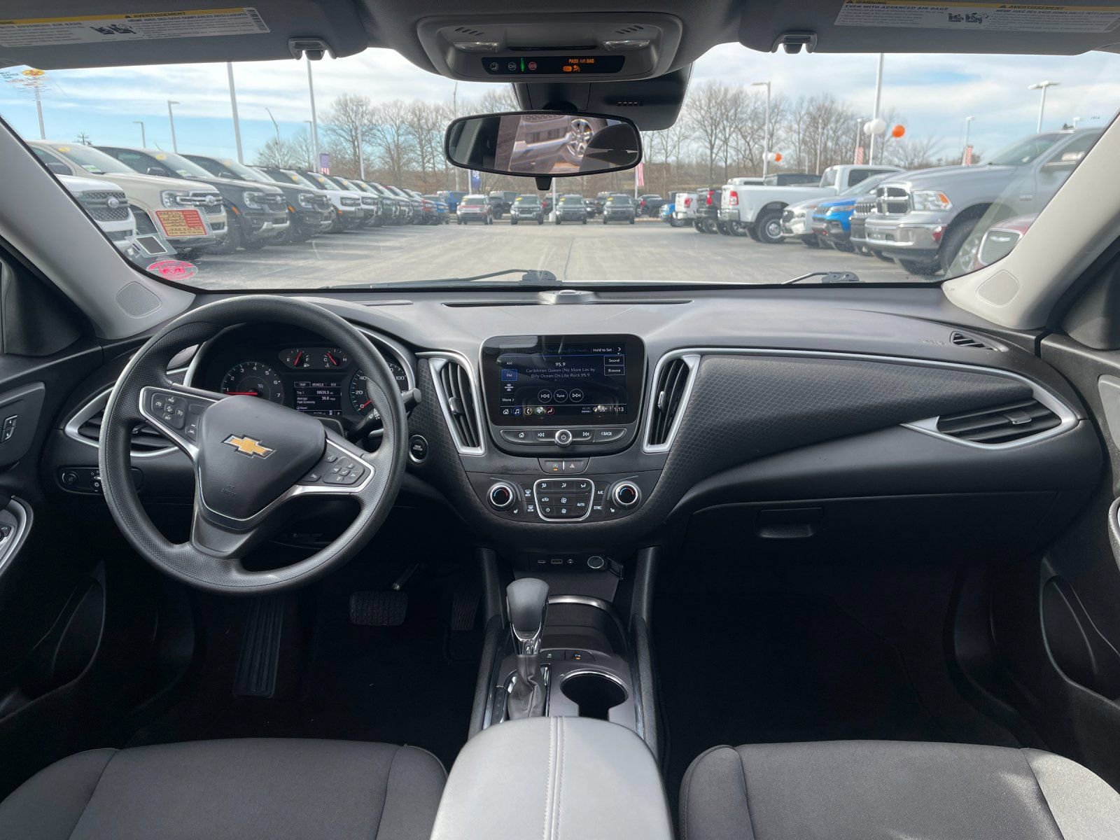 Used 2025 Chevrolet Malibu LT image 15