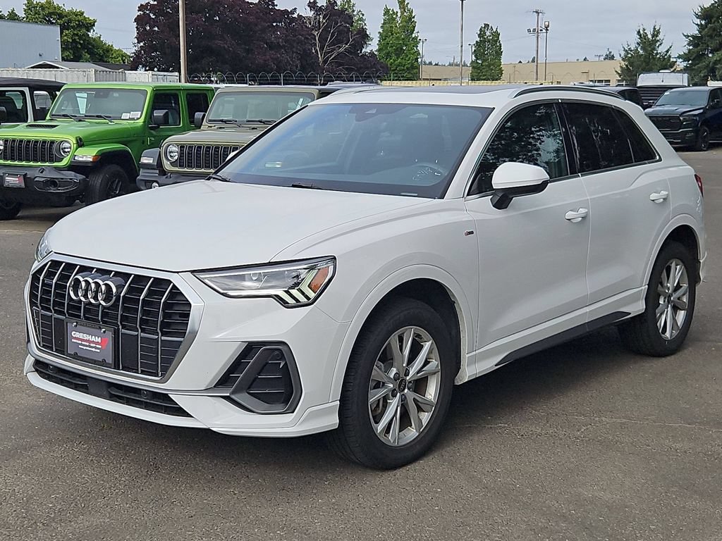 Used 2025 Audi Q3 2.0T Premium AWD/4WD image 3