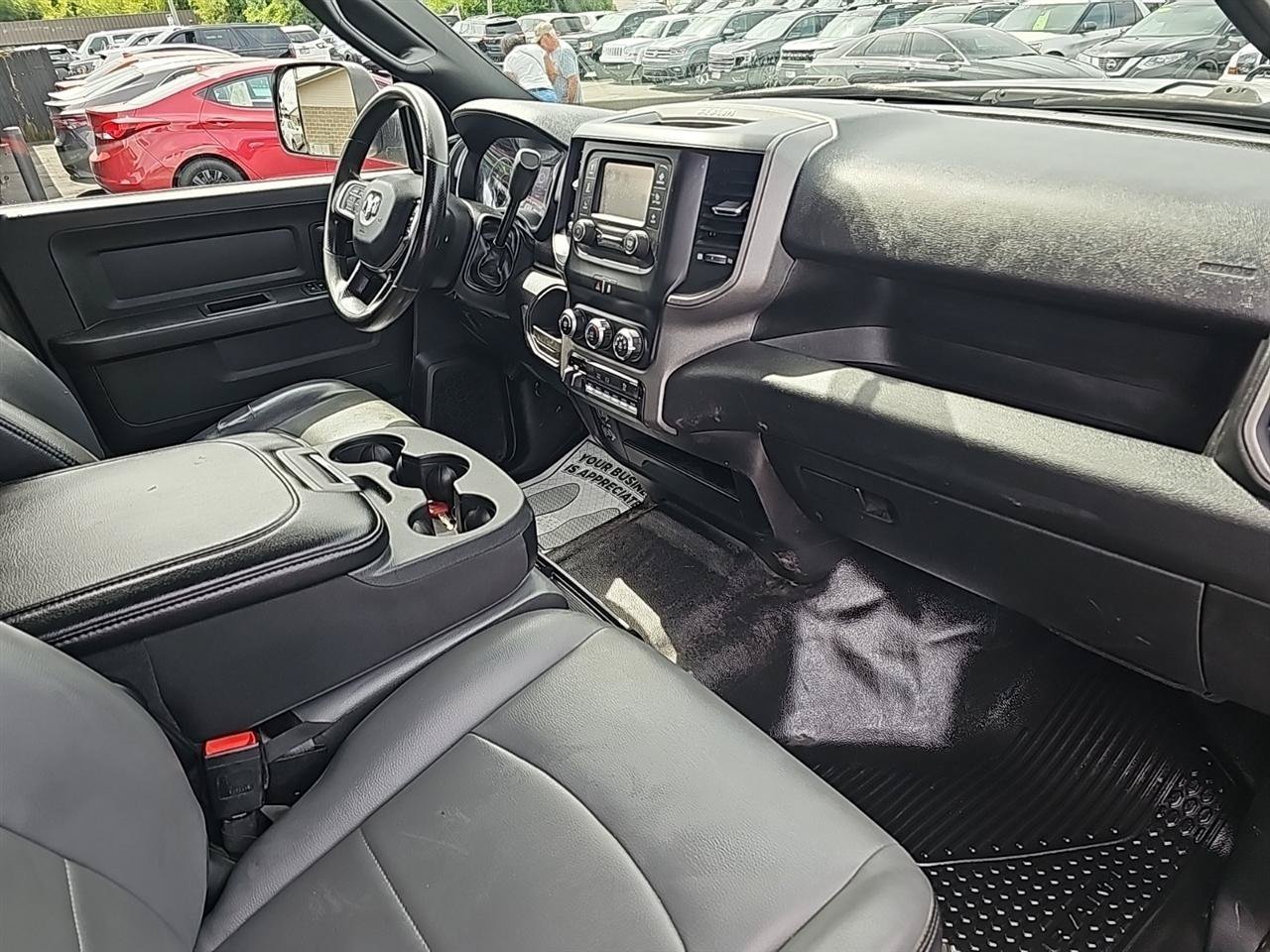 Used 2022 RAM 2500 Tradesman w/ Chrome Appearance Group RWD image 15