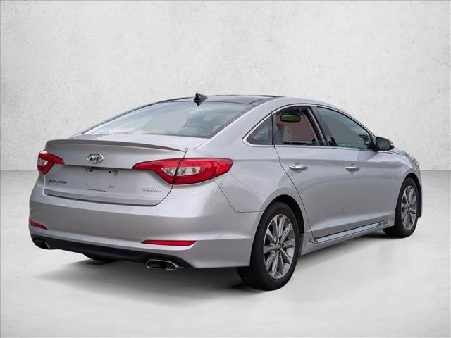 Used 2016 Hyundai Sonata Limited w/ Option Group 04 FWD image 5