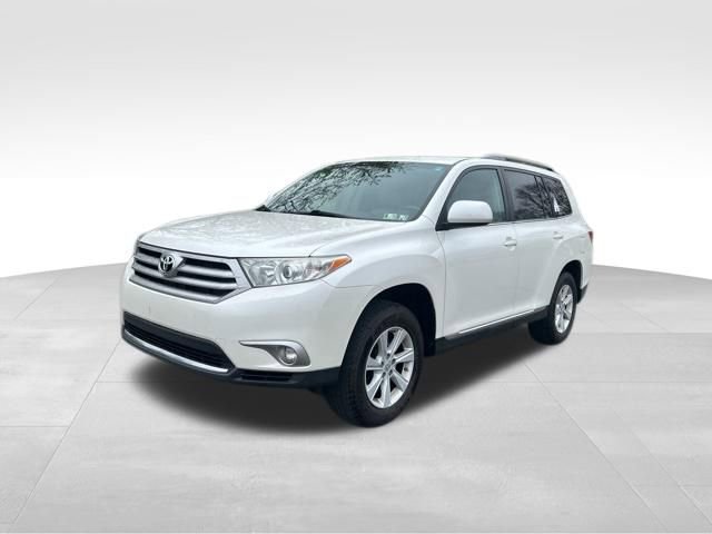 Used 2013 Toyota Highlander SE AWD/4WD image 1
