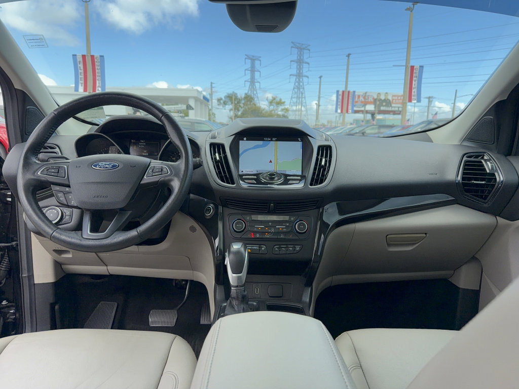 Certified 2019 Ford Escape Titanium image 31