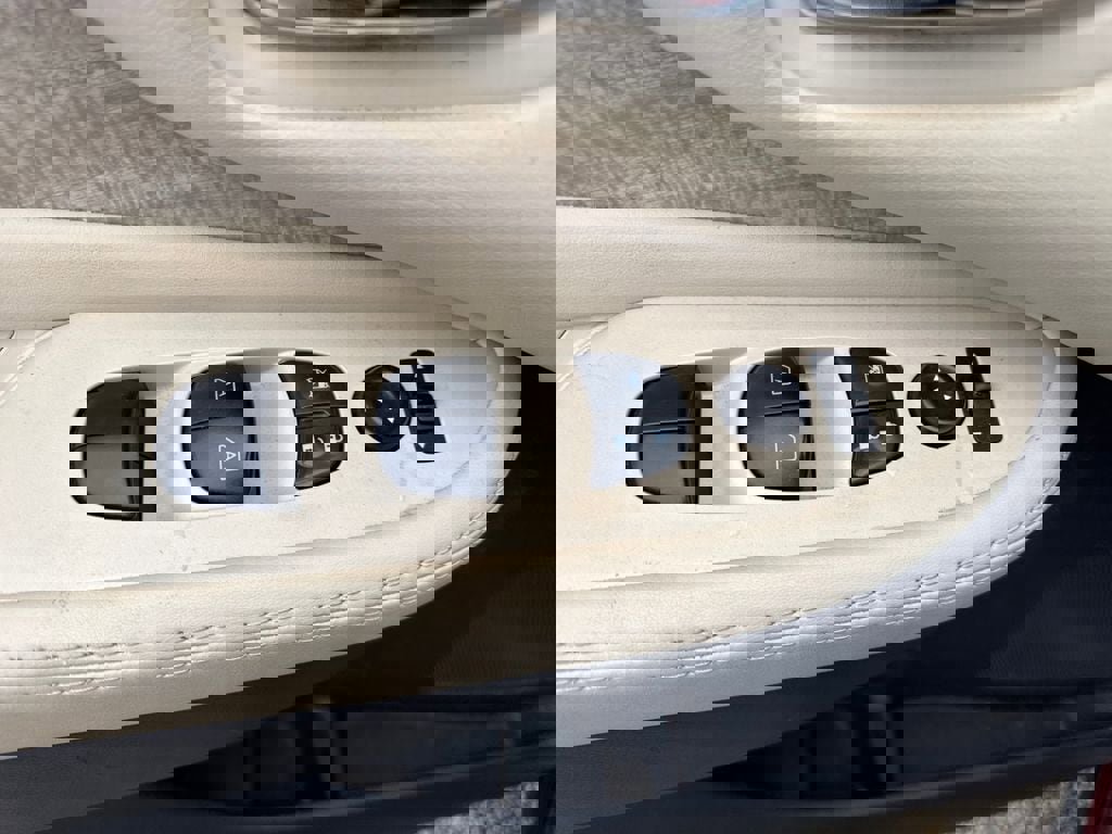 Used 2022 Nissan Murano SV w/ Cargo Package image 27