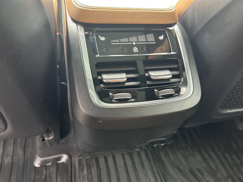 Used 2019 Volvo XC90 T6 Momentum w/ Advanced Package image 21