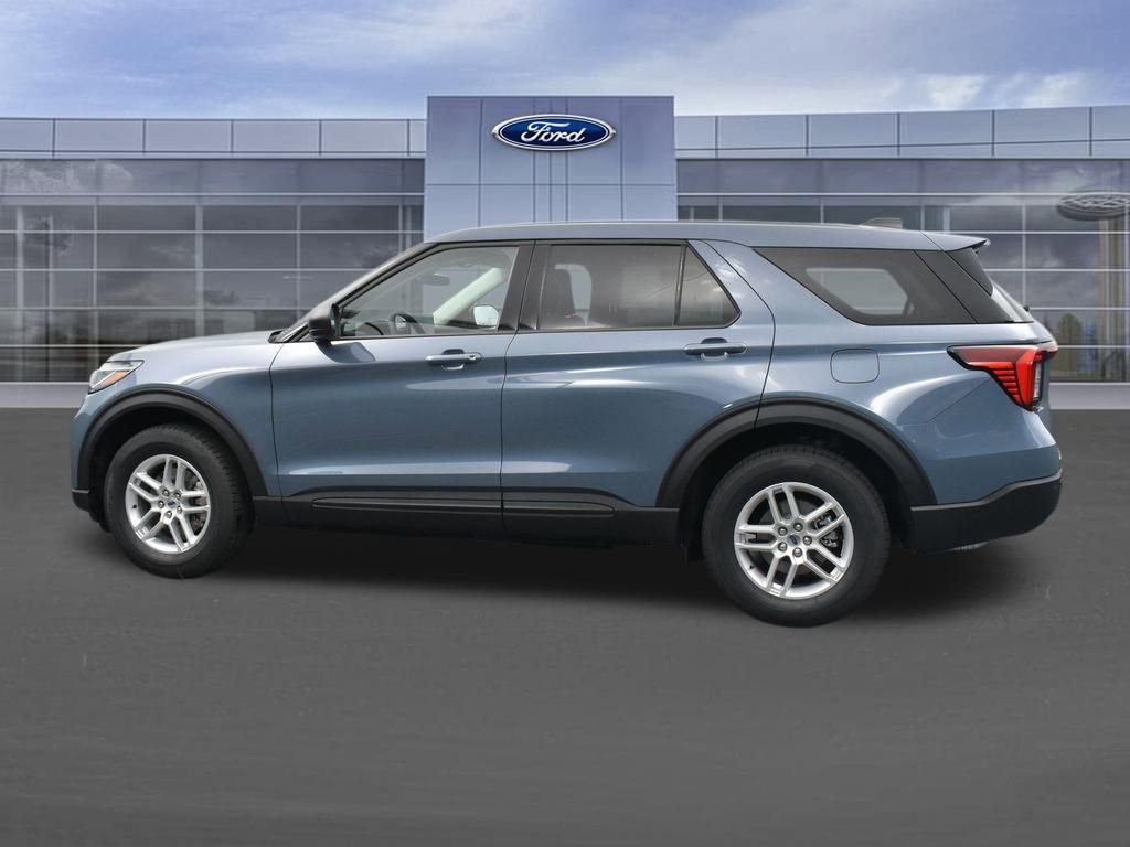 New 2026 Ford Explorer Active image 2
