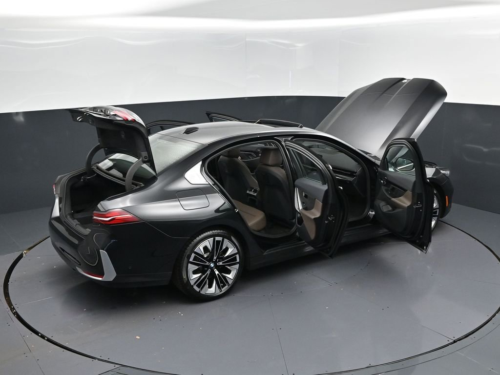 Certified 2025 BMW 530i xDrive image 49
