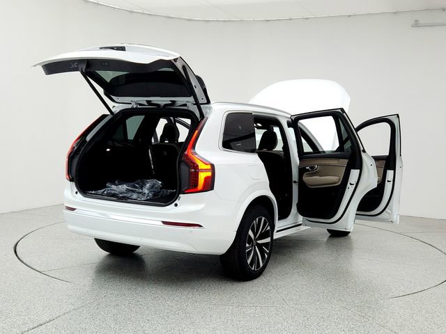 New 2026 Volvo XC90 B5 Core image 11