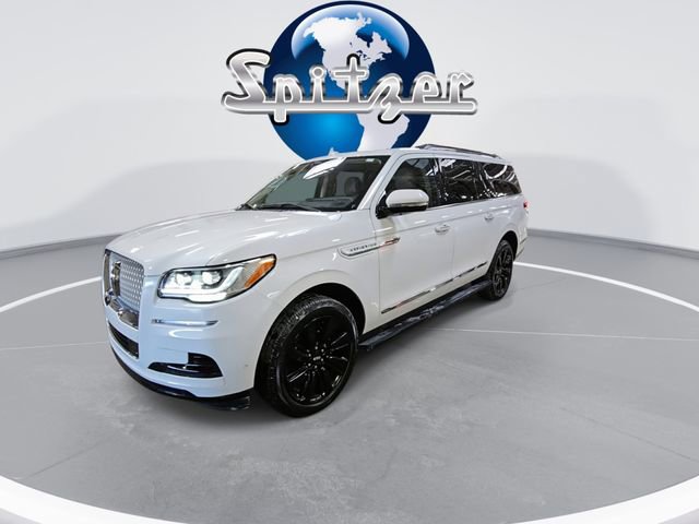 Used 2024 Lincoln Navigator L Reserve w/ Monochromatic Package image 4
