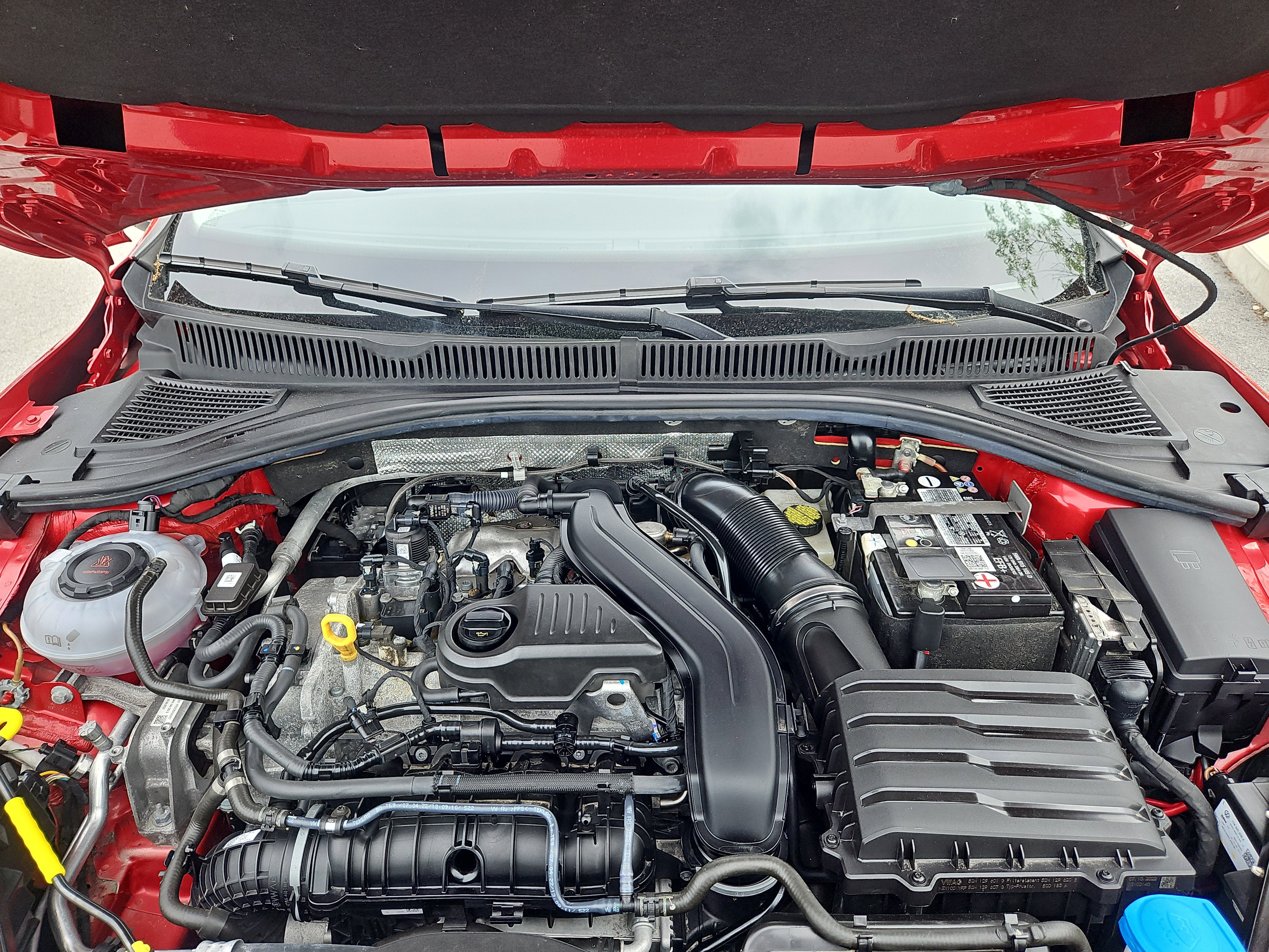 Certified 2023 Volkswagen Jetta SE FWD image 30