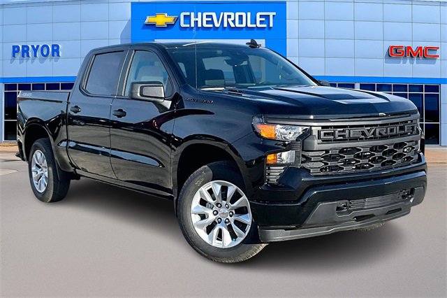 New 2026 Chevrolet Silverado 1500 Custom w/ LPO, Dark Essentials Package