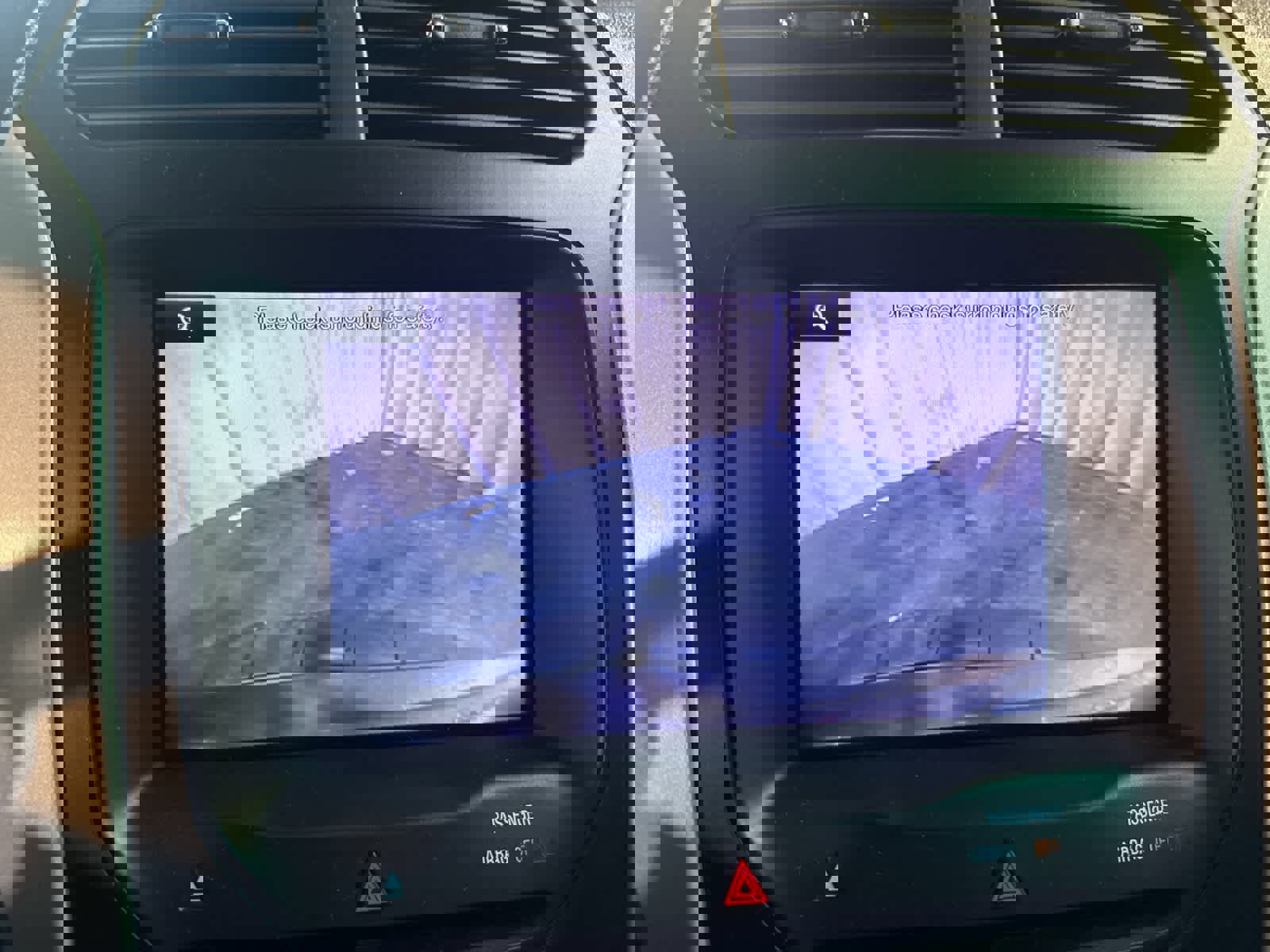 Used 2013 Ford Explorer XLT image 29