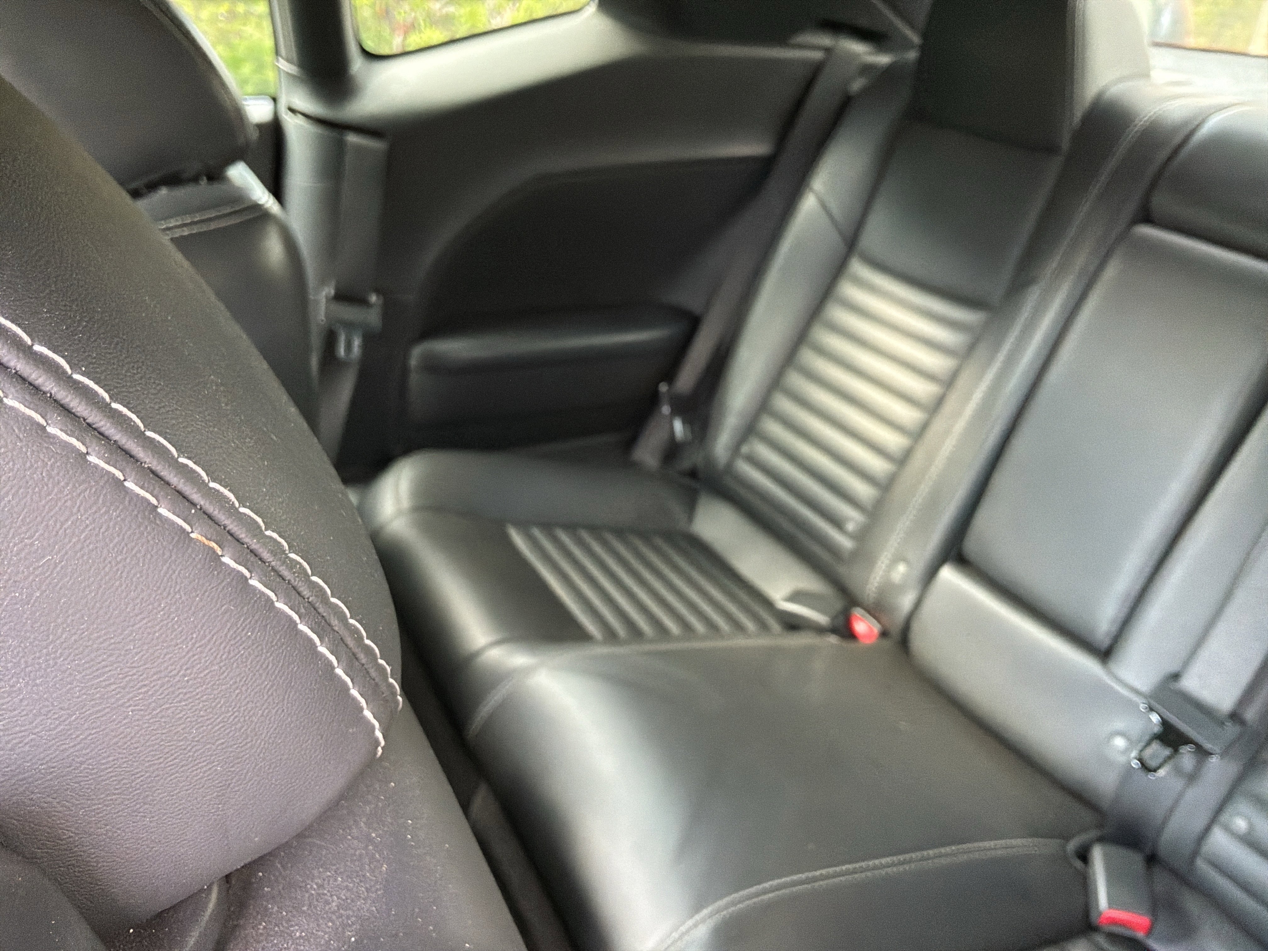 Used 2010 Dodge Challenger R/T image 30