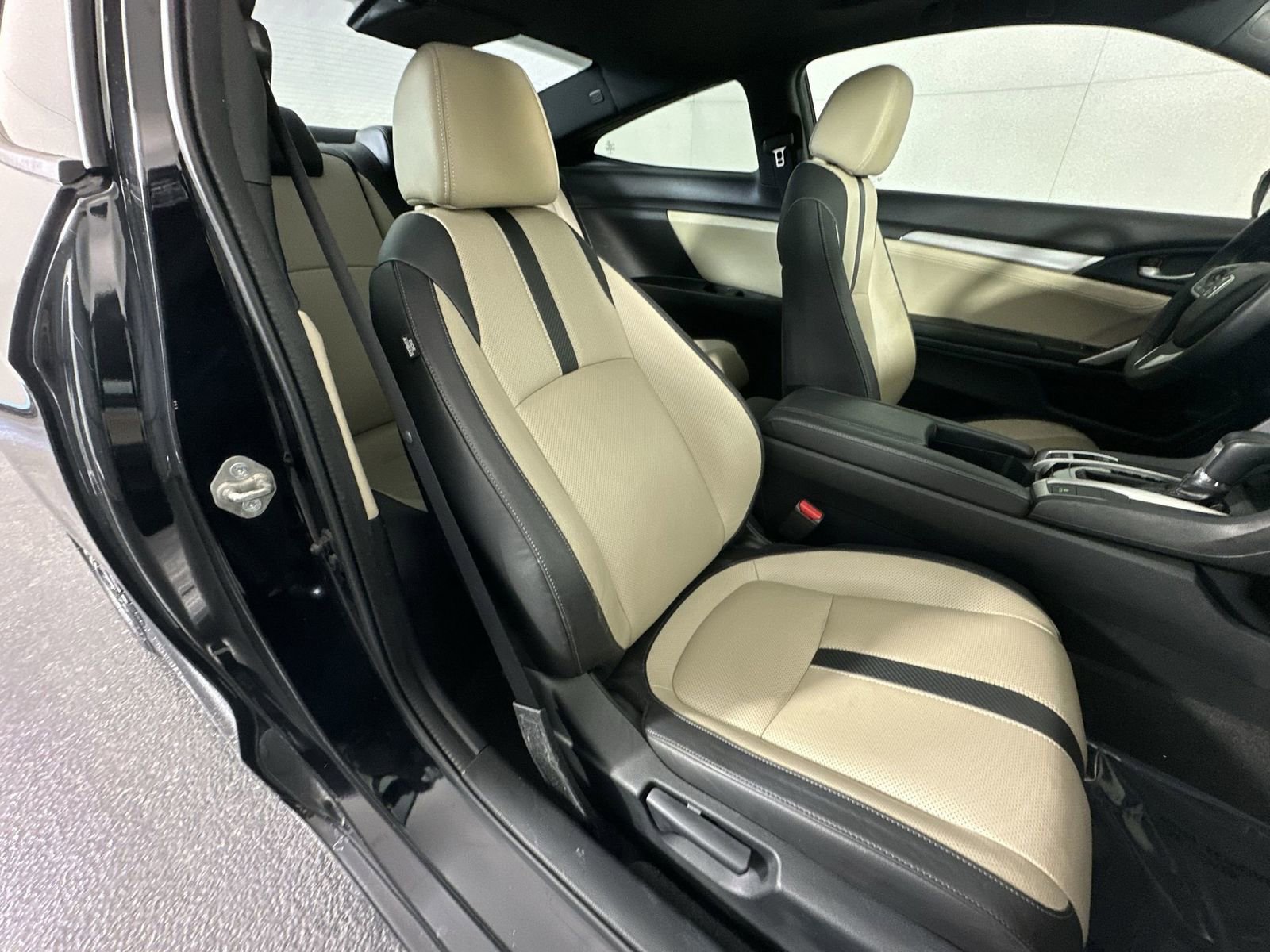 Used 2016 Honda Civic EX-L image 31