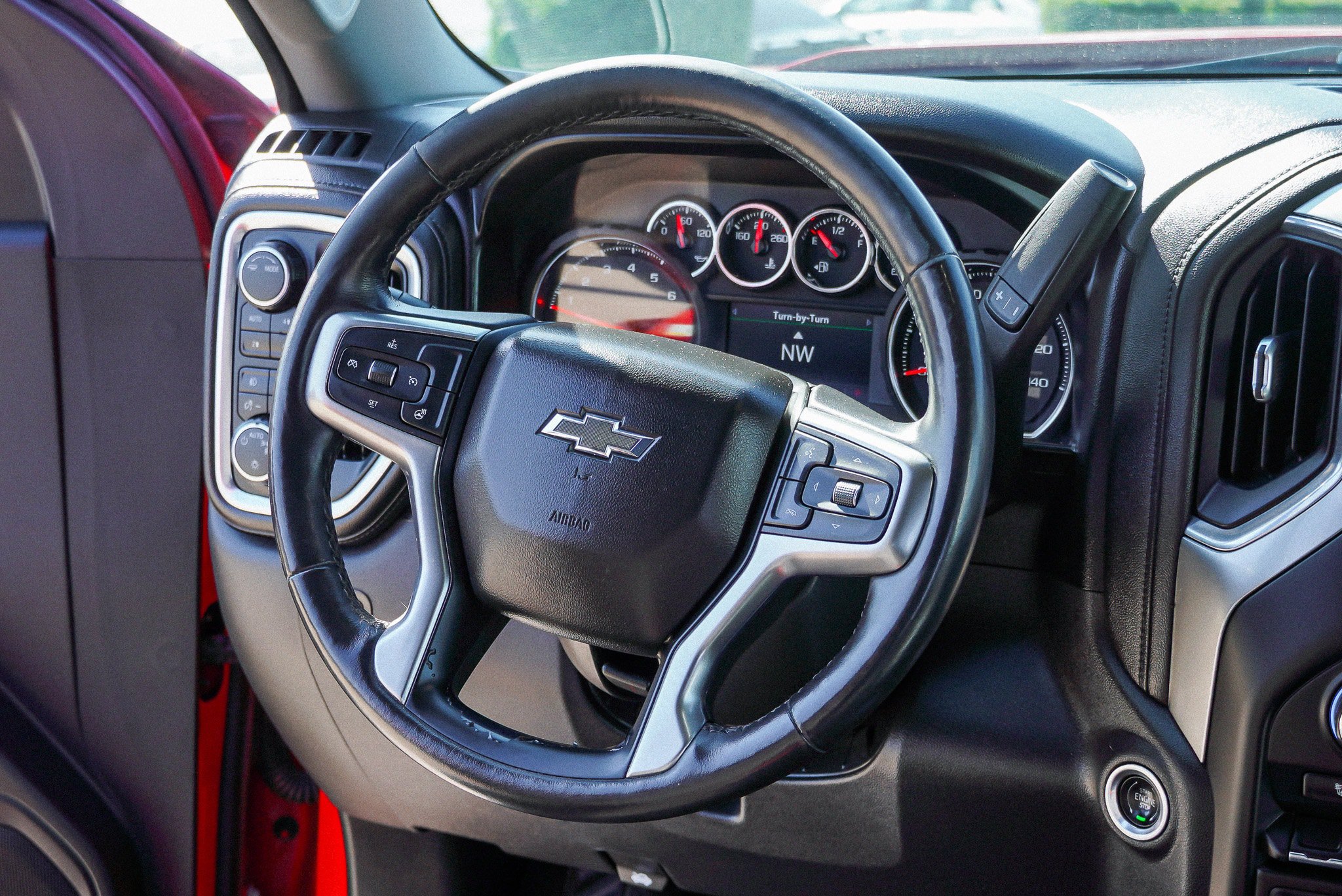 Used 2020 Chevrolet Silverado 1500 LT Trail Boss AWD/4WD image 32
