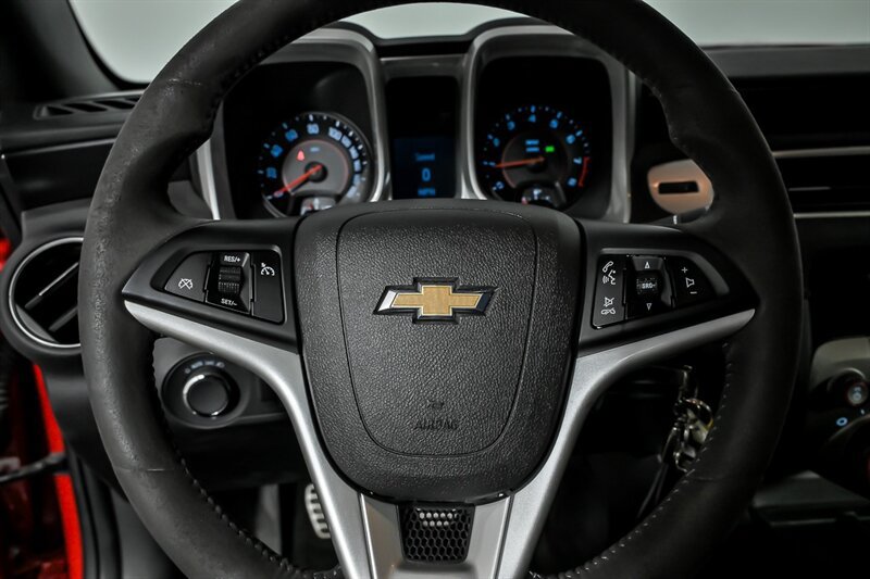 Used 2015 Chevrolet Camaro Z/28 RWD image 23
