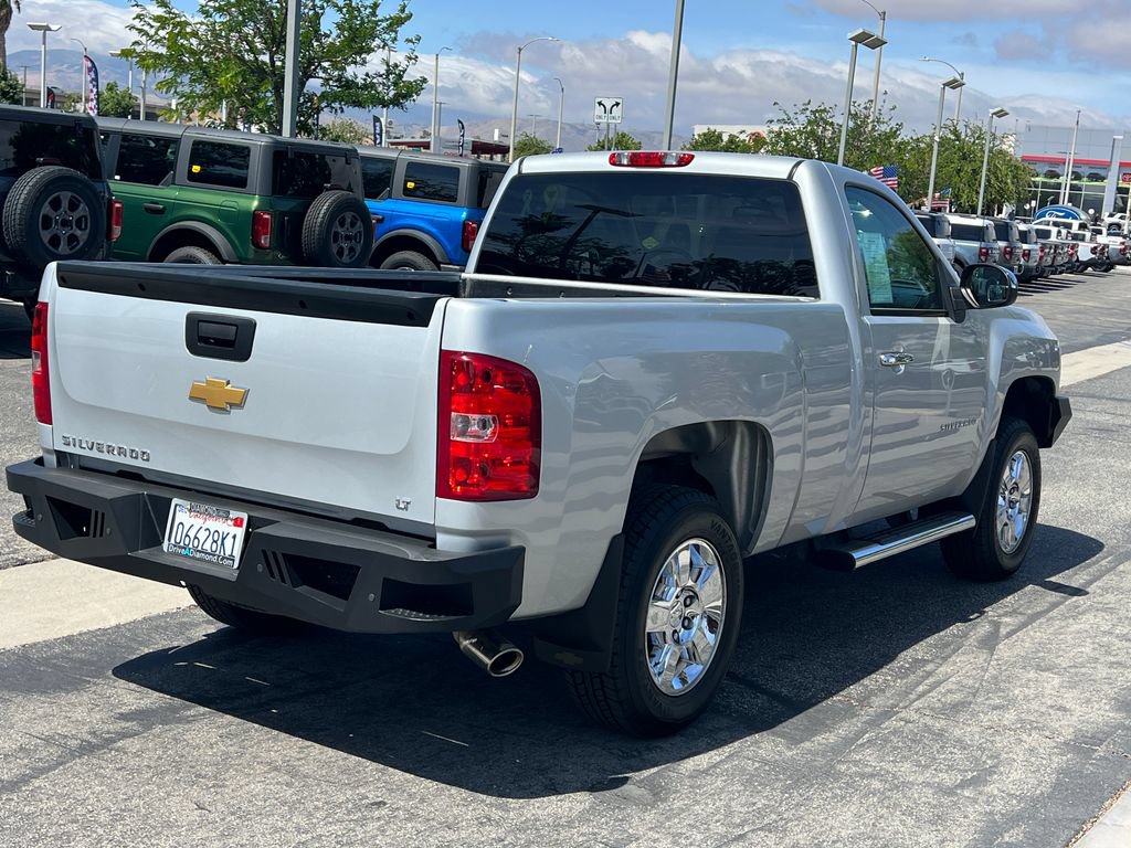 Used 2013 Chevrolet Silverado 1500 LT w/ Chrome Essentials Package RWD image 7
