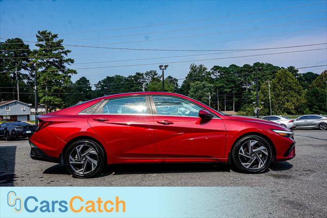 Used 2025 Hyundai Elantra SEL image 9